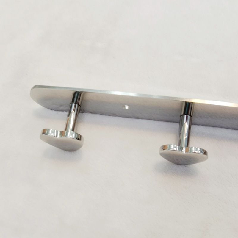 Ảnh thanh móc treo quần áo đa năng làm từ inox 304, với nhiều móc nhỏ, phù hợp cho việc treo đồ dùng cá nhân trong phòng tắm hoặc tủ quần áo.