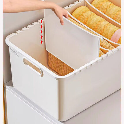 Hộp nhựa đựng quần áo nhiều ngăn HS002-12