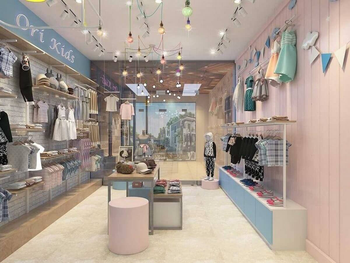 Mẫu shop quần áo trẻ em với phong cách thời trang và sành điệu, trưng bày sản phẩm nổi bật