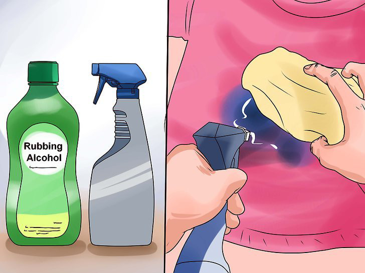 Quá trình giặt tẩy tỉ mỉ để loại bỏ vết ố vàng và khôi phục độ trắng sáng cho quần áo tại tiệm giặt ủi chuyên nghiệp