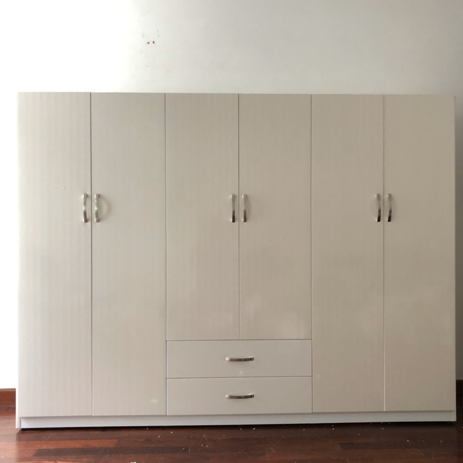 Tủ quần áo 6 buồng đẹp làm từ nhựa Đài Loan, màu trắng hiện đại, phù hợp không gian trẻ trung.