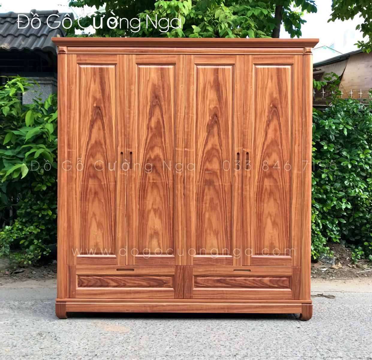 Tủ quần áo gỗ cẩm 4 cánh 2 buồng, vân gỗ tự nhiên sắc nét, màu sắc quý phái