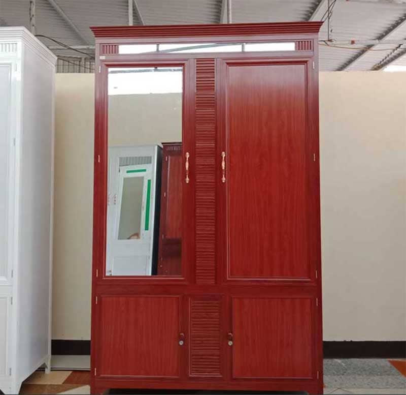 Tủ quần áo nhôm vân gỗ tích hợp gương soi tiện lợi và dễ vệ sinh