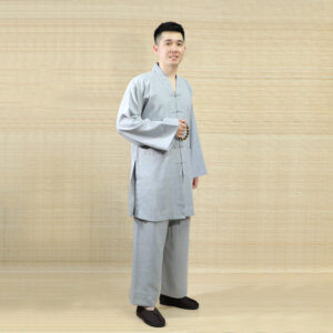 Bộ pháp phục Phật tử nam chất liệu linen màu xám, kiểu dáng hiện đại nhưng vẫn giữ được nét truyền thống, phù hợp đi lễ chùa