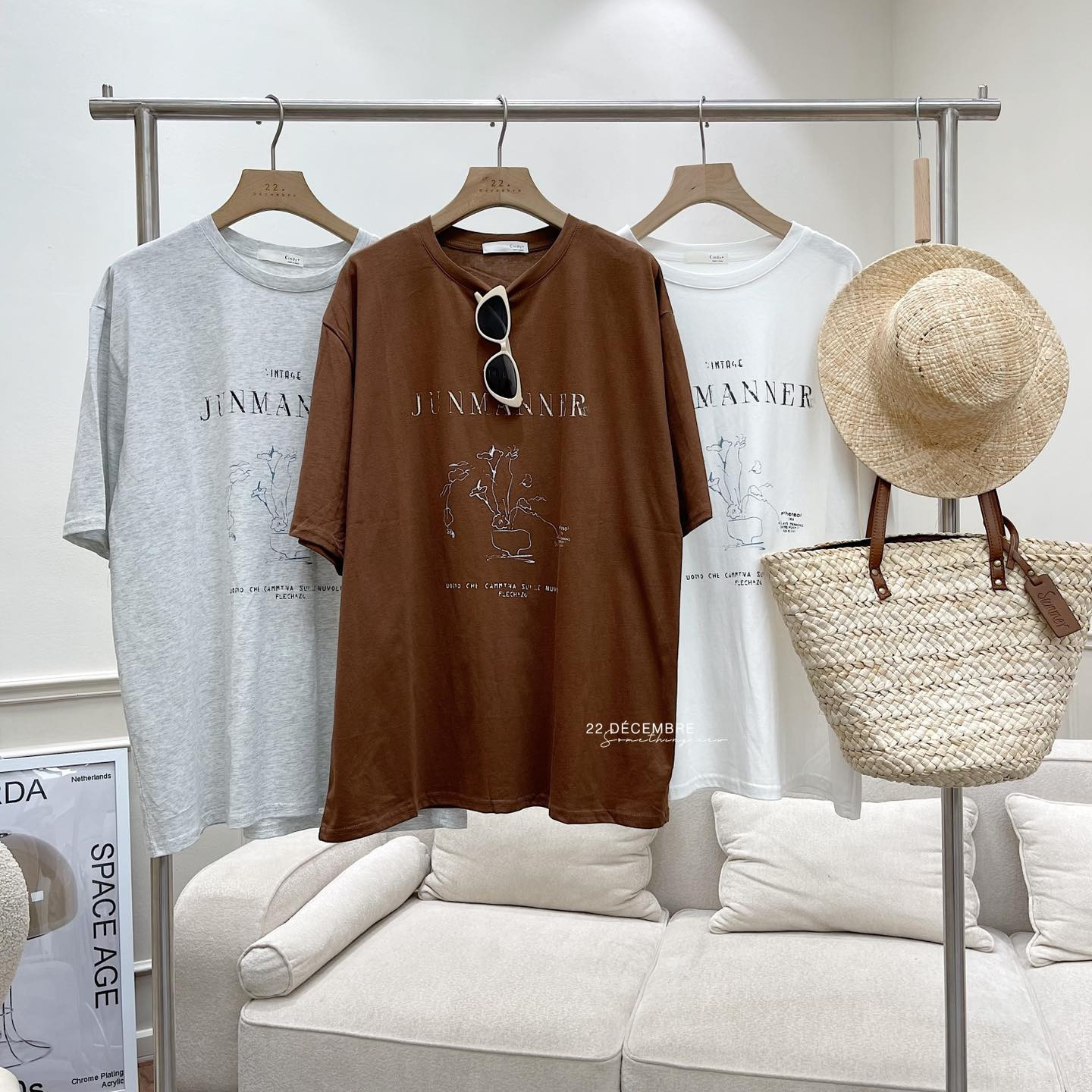 Bộ sưu tập áo phông đa dạng màu sắc, chất liệu thoáng mát tại 22.Décembre Đặng Văn Ngữ