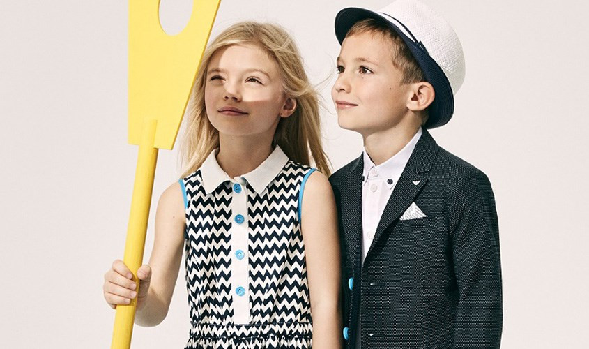 Các thiết kế thời trang cao cấp, màu sắc rực rỡ và sang trọng dành cho bé từ Armani Junior, một hãng quần áo trẻ em đình đám của Ý.