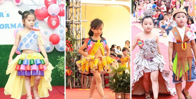 Chiếc áo thun được trang trí bằng các chi tiết thủ công làm từ ống hút và nhựa tái chế, tạo nên một tác phẩm nghệ thuật độc đáo