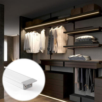 Đèn LED âm tủ dạng thanh ngang bản rộng 16mm, lý tưởng để lắp đặt dưới kệ hoặc dọc theo thanh treo trong tủ quần áo.