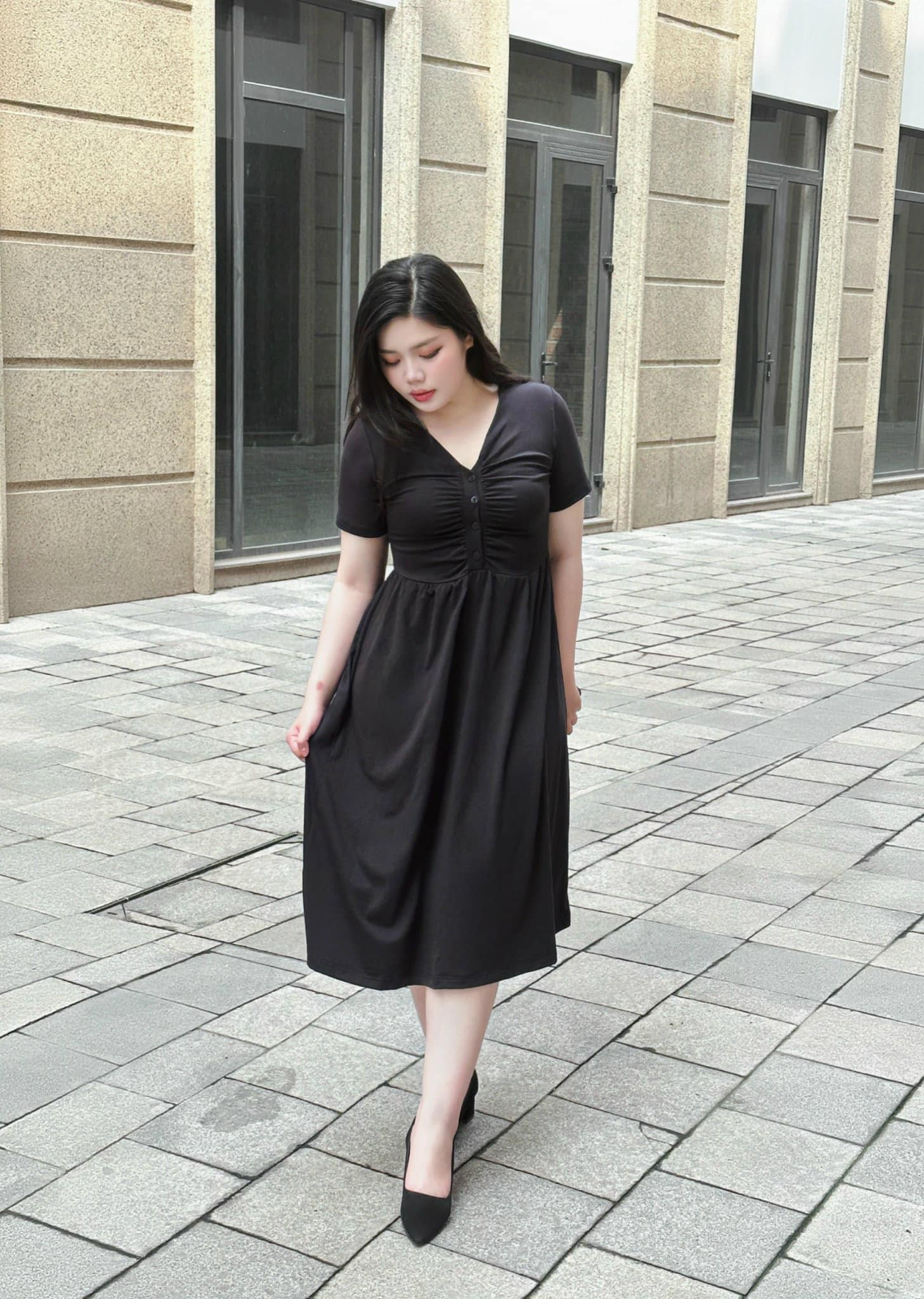 Gợi ý trang phục năng động và trẻ trung cho ngày thu, phù hợp với cô nàng 60kg yêu thích sự thoải mái.