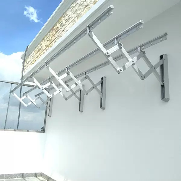 Hệ thống giá treo quần áo gắn tường thông minh có thể gấp gọn, điều chỉnh linh hoạt, lý tưởng cho ban công hoặc sân phơi