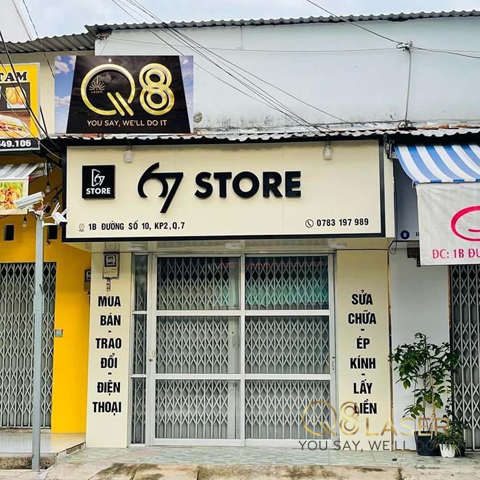 Mẫu bảng hiệu shop thời trang trẻ em với chữ nổi bắt mắt