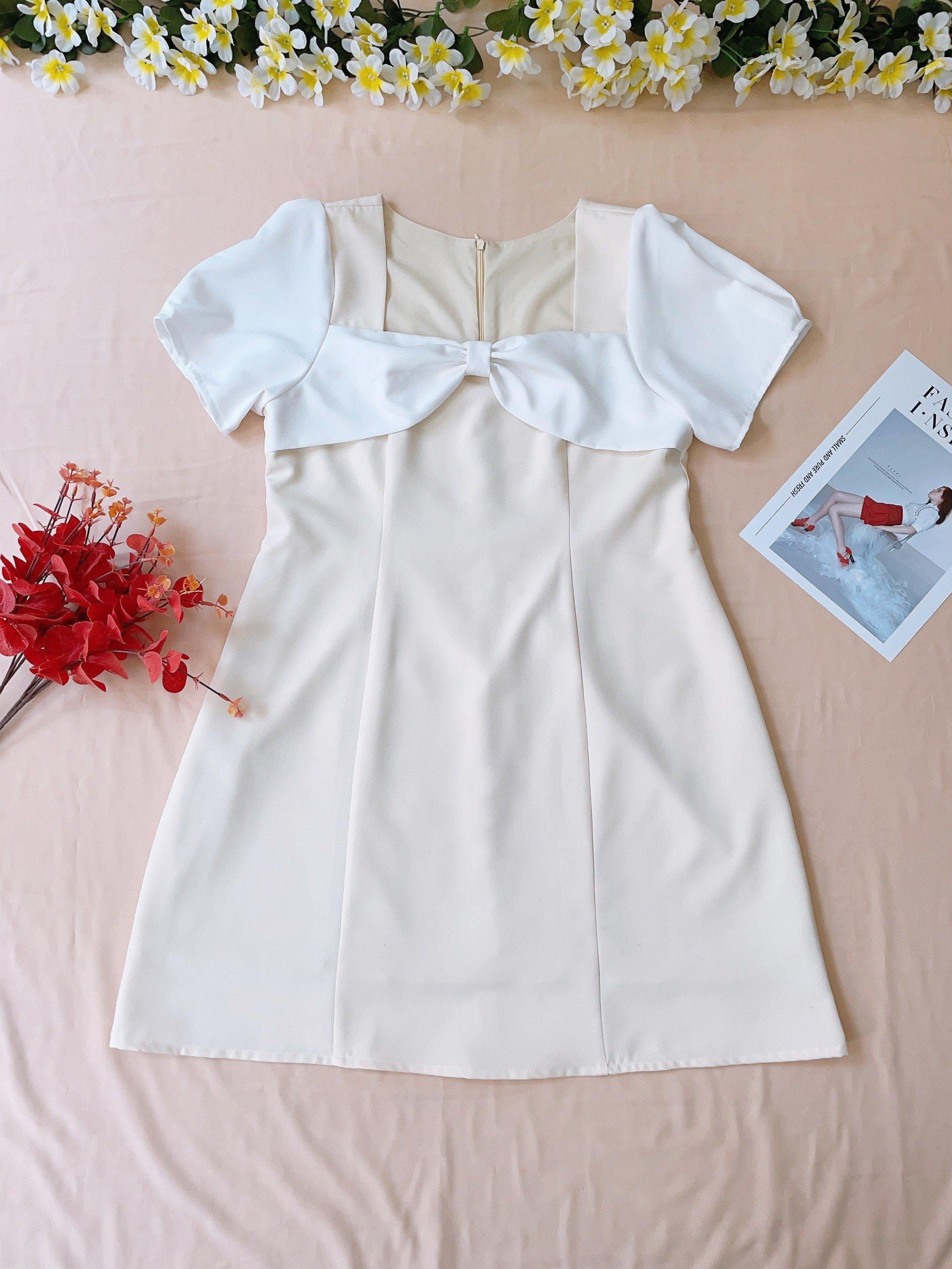 Mẫu đầm họa tiết hoa xanh dáng suông thoải mái dành cho cô nàng bigsize, có tại Tròn Xinh