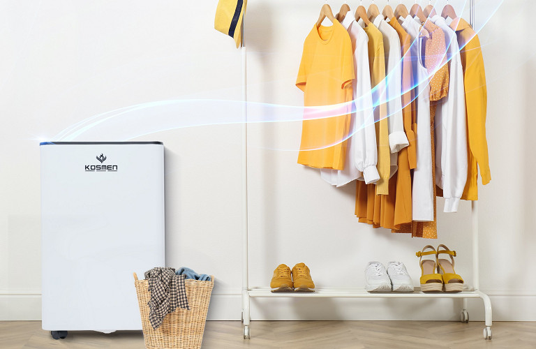 Máy hút ẩm là giải pháp tối ưu để sấy khô và khử mùi hôi trên quần áo, đặc biệt trong những ngày ẩm ướt.