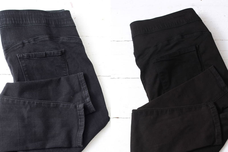 Quần áo màu đen sau khi nhuộm được phơi khô bằng cách lộn mặt trái ra ngoài dưới ánh nắng dịu nhẹ