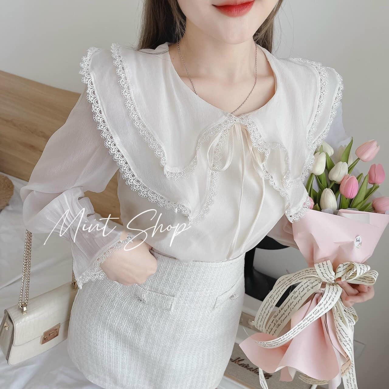 Sơ mi tơ mềm gam trắng tiểu thư tại Mint Shop