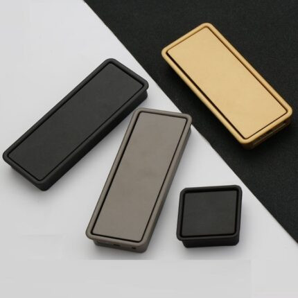 Tay nắm cửa tủ quần áo âm phẳng hiện đại bằng hợp kim nhôm, màu sắc đa dạng, tối ưu cho không gian phòng ngủ nhỏ gọn.