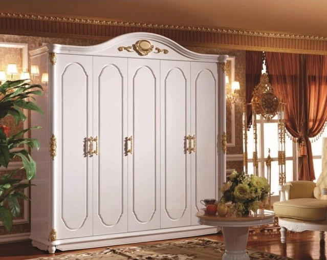 Tủ quần áo 5 cánh màu trắng phong cách cổ điển