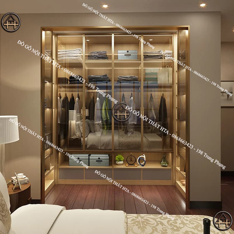 Tủ quần áo kính âm tường chữ U với hệ thống chiếu sáng nội bộ, sang trọng và hiện đại