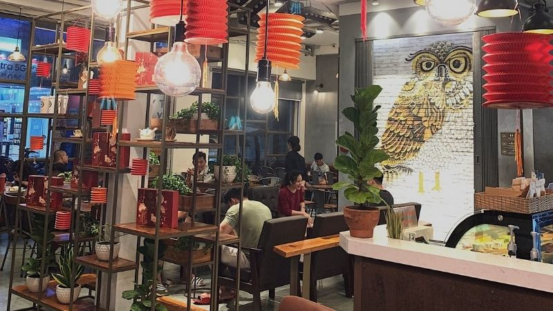 Hình ảnh nội thất ấm cúng và nhiều góc chụp đẹp tại một quán cà phê ở Gò Vấp